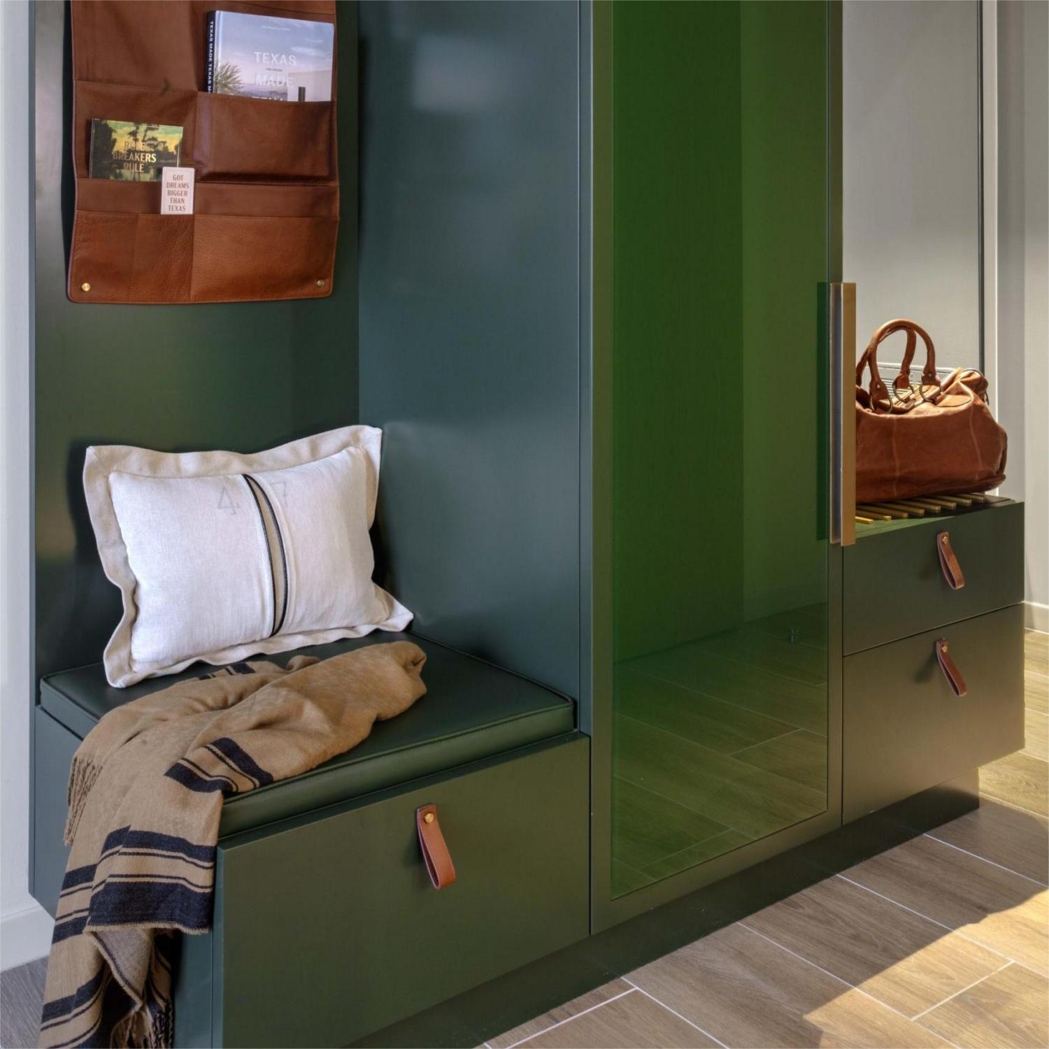 Adjustable King Size Hotel Bed Frame For Apartment