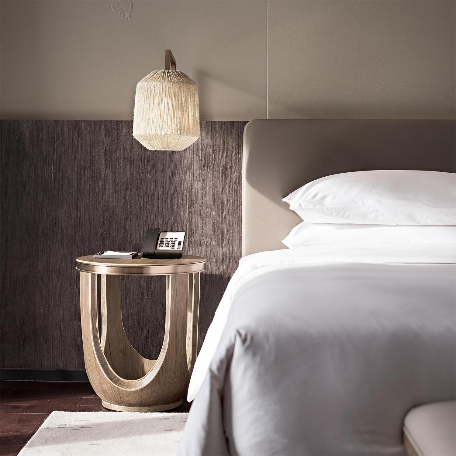 Contemporary Hospitality Room Furniture Ensemble