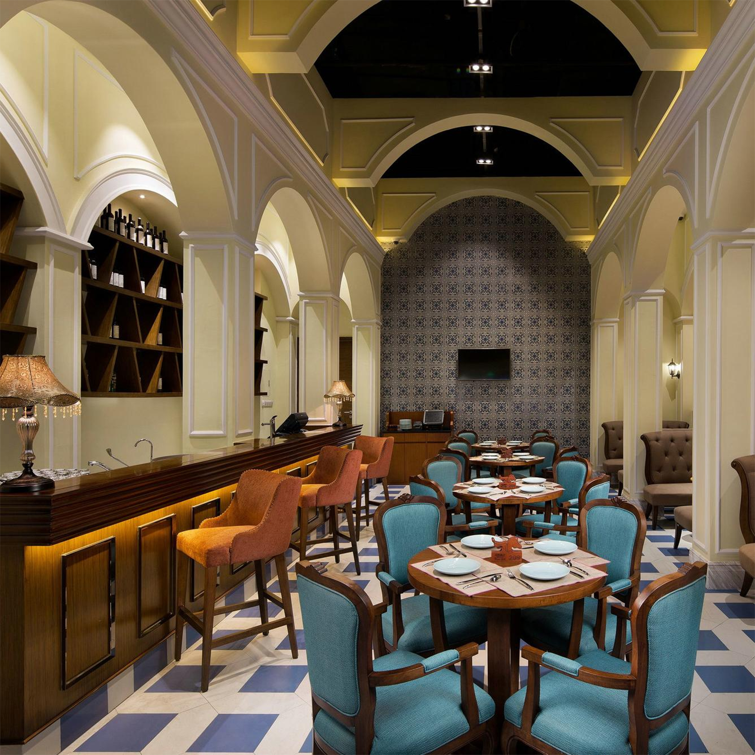 French Style Bar Stool Precious Hotel Restaurant Furniture