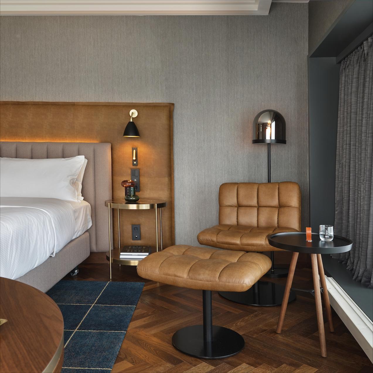 Customized Brown Hotel Furniture With Quartz Countertop