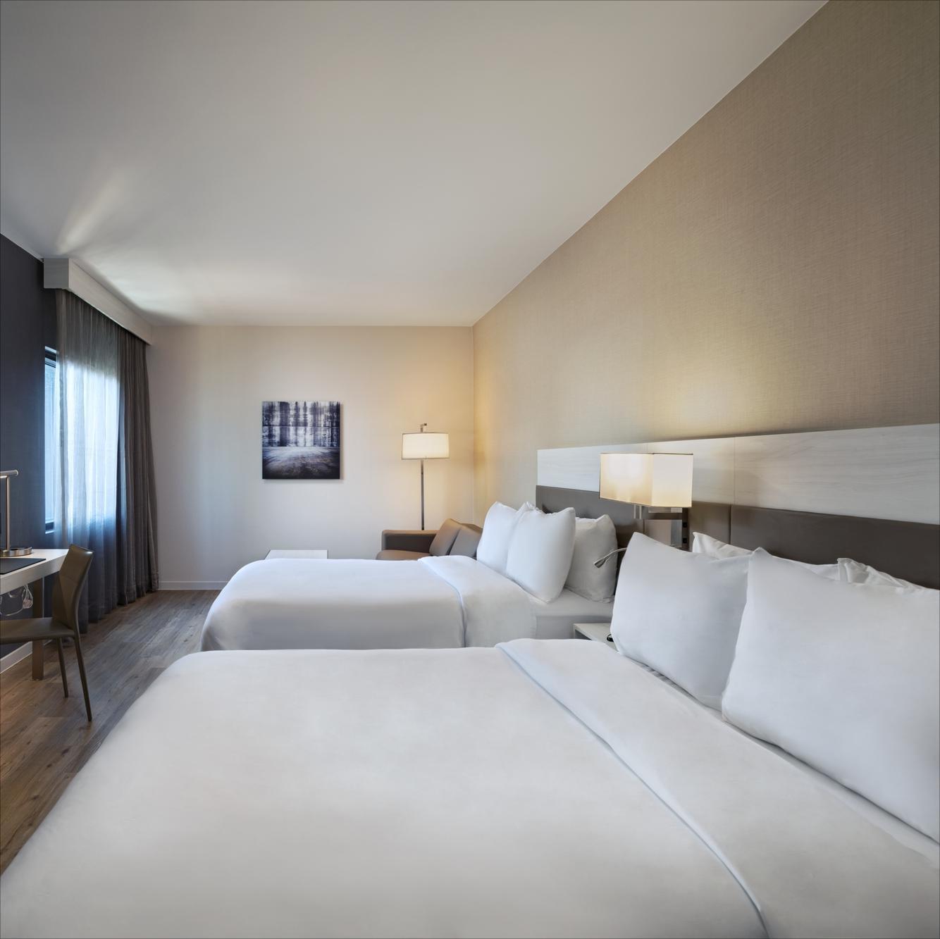 Solid wood hotel walnut headboard bedroom sets